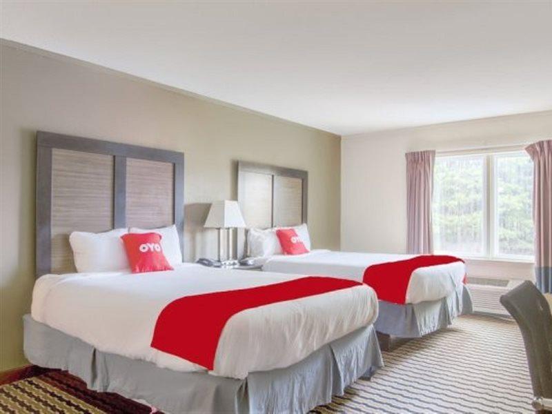 Econo Lodge Forest City Buitenkant foto