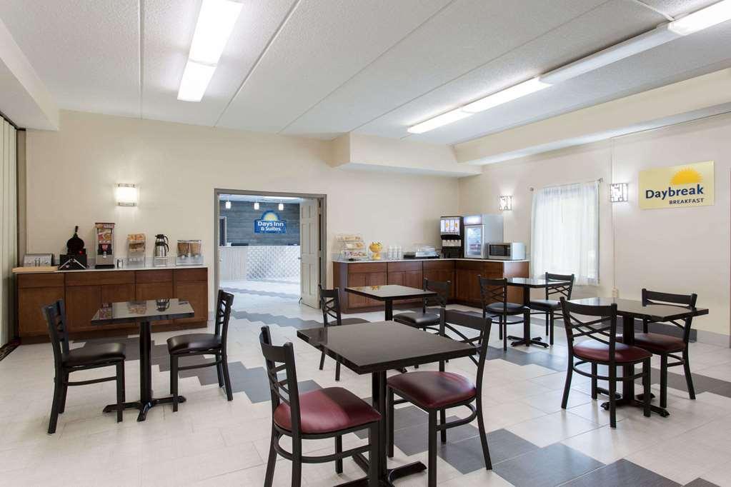 Econo Lodge Forest City Buitenkant foto
