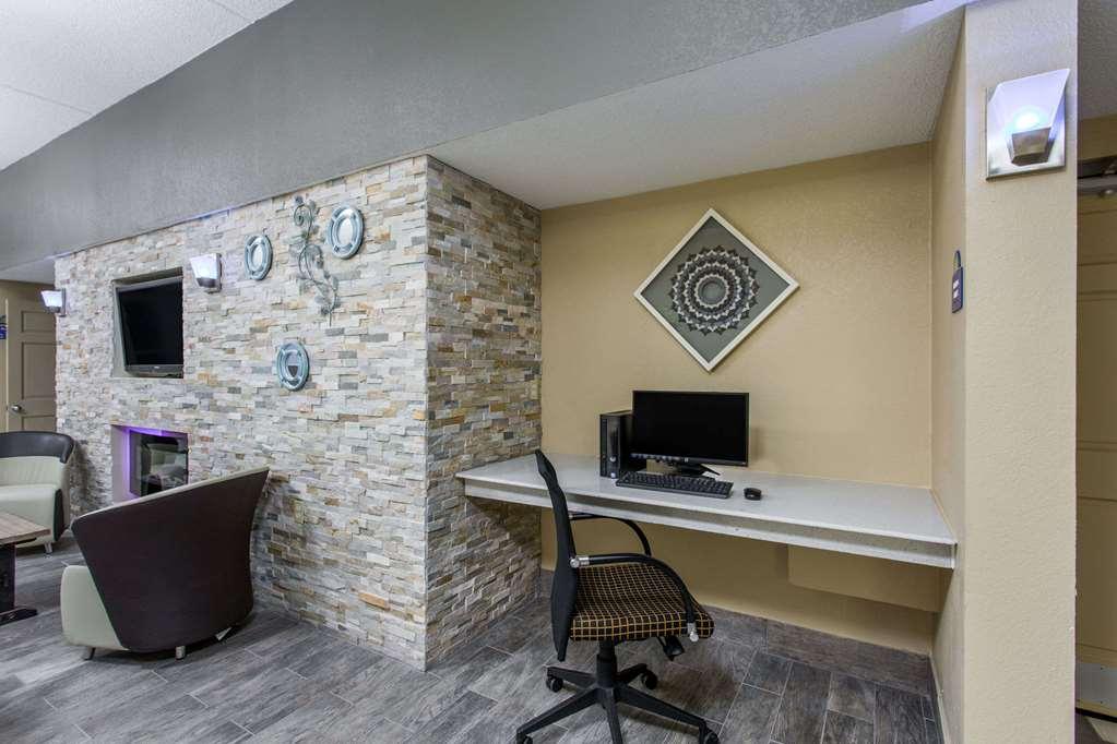 Econo Lodge Forest City Buitenkant foto