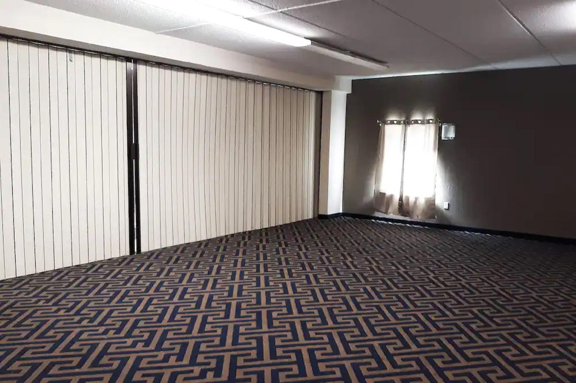 Econo Lodge Forest City Buitenkant foto