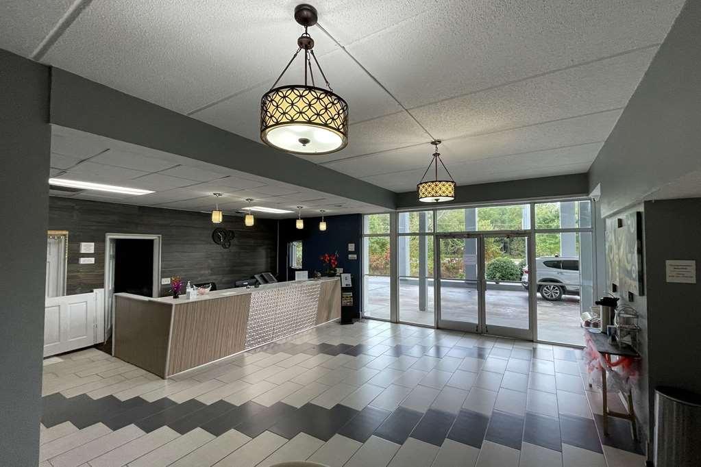 Econo Lodge Forest City Interieur foto